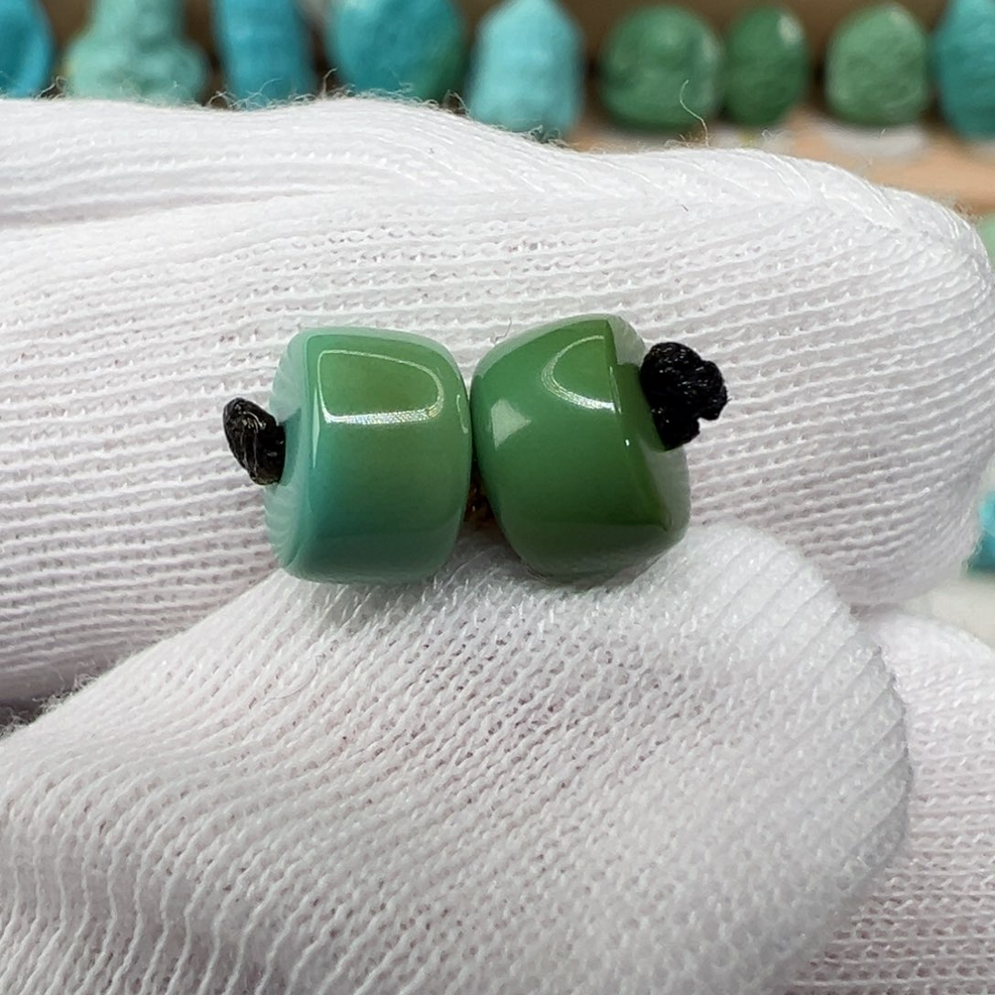 绿松石配饰未镶嵌