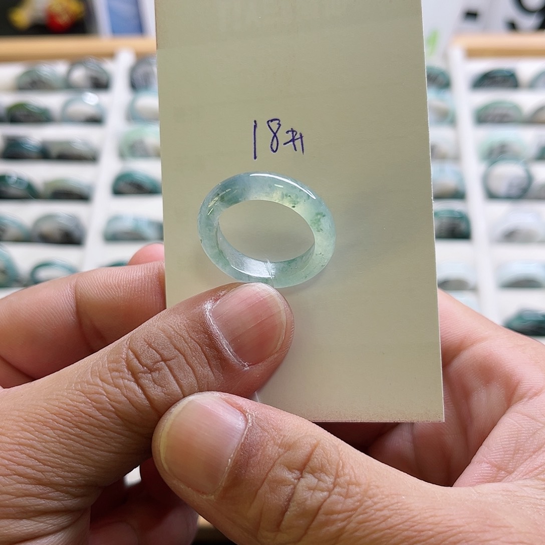 翡翠戒指未镶嵌戒指