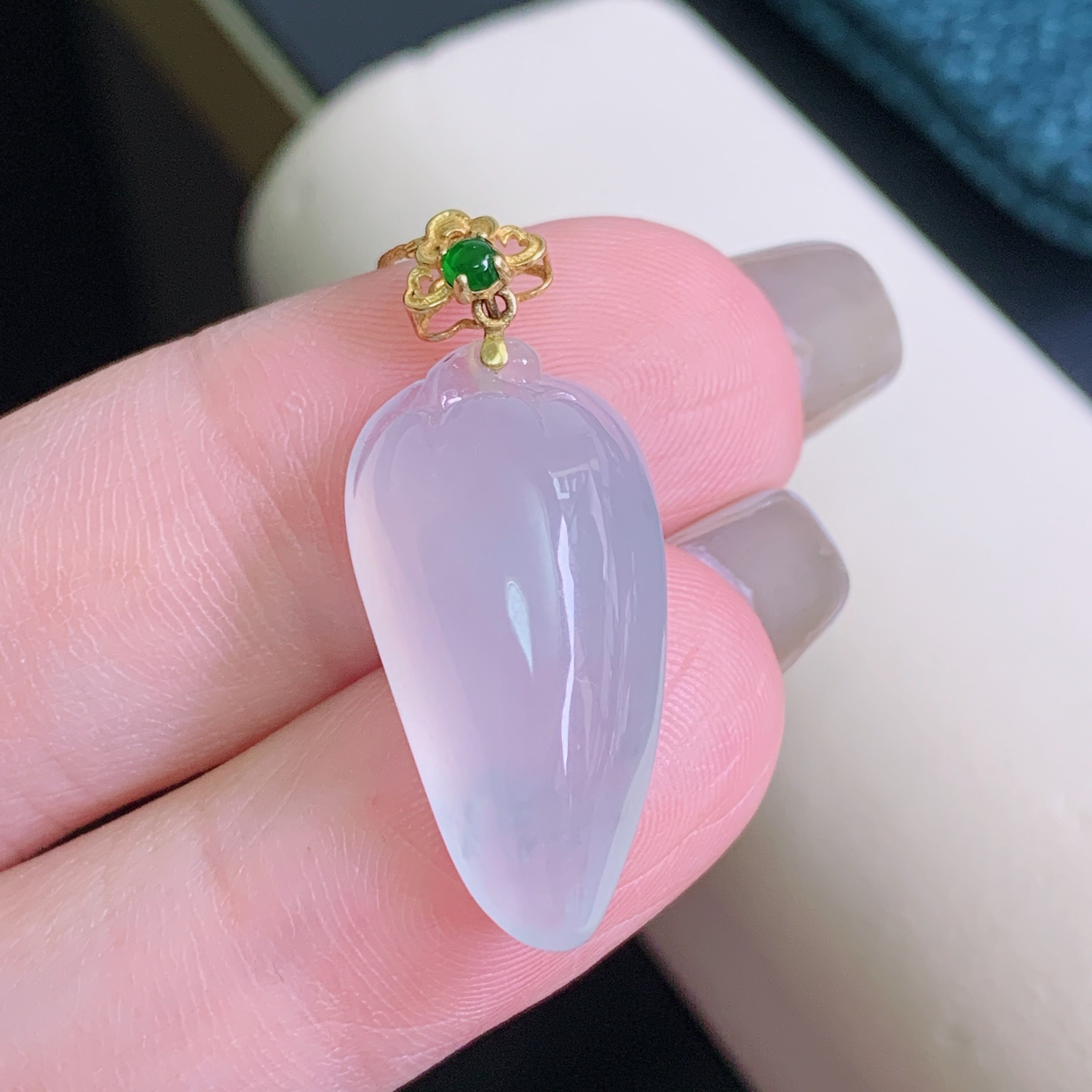 天然缅甸a货翡翠冰种冰透小福瓜吊坠锁骨链高品质揭阳精品女玉石