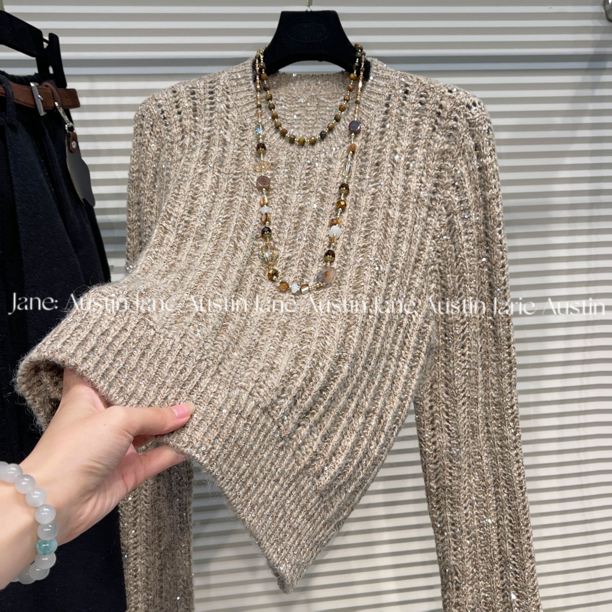 Jane Austin •10组（棕意温柔）2025秋冬新款珠片百搭时尚针织毛衣
