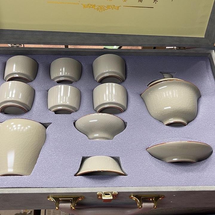 孤品茶具。                 