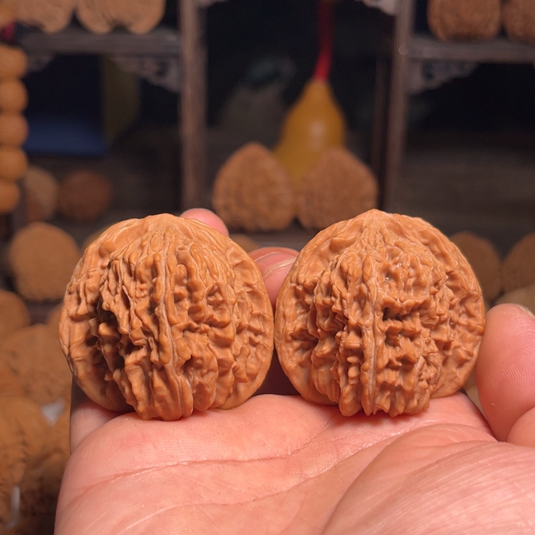 文玩核桃吊坠四座楼