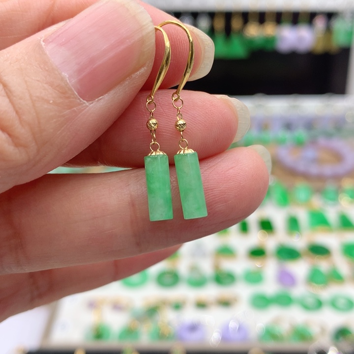 翡翠18K金镶嵌耳饰