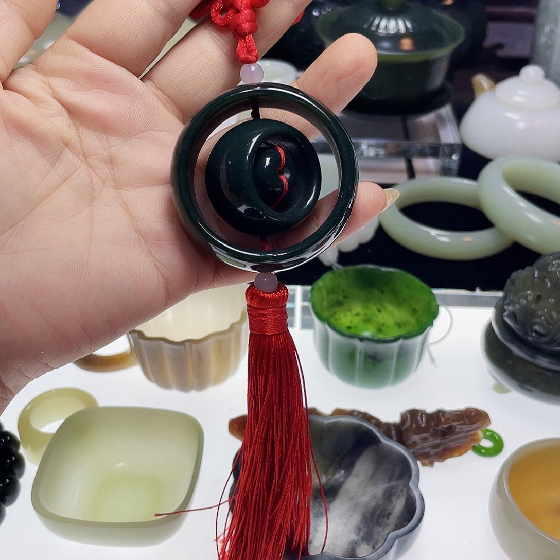 未镶嵌和田玉挂件