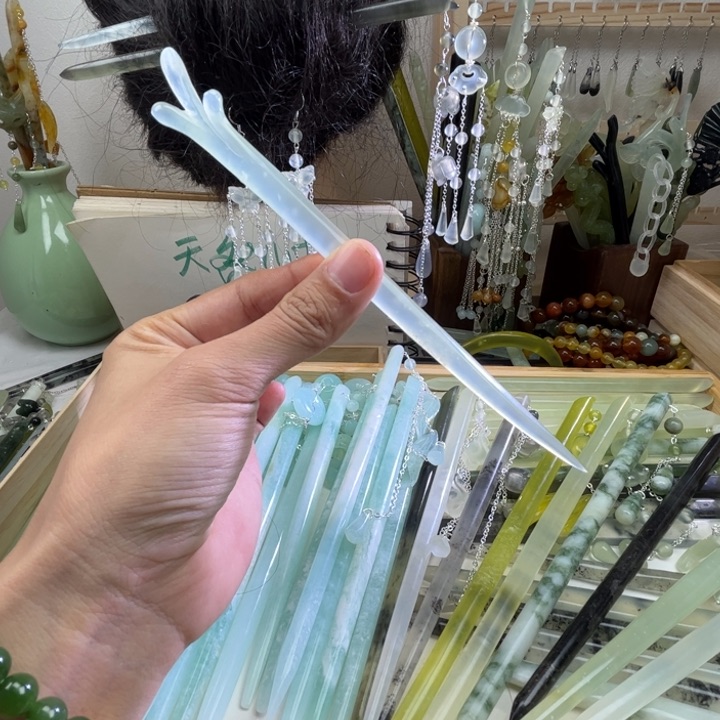 蛇纹石玉发饰未镶嵌