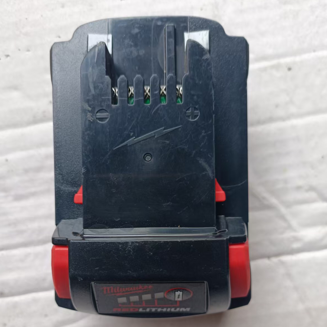 米沃奇18v 5.0电池 原装 2手电池