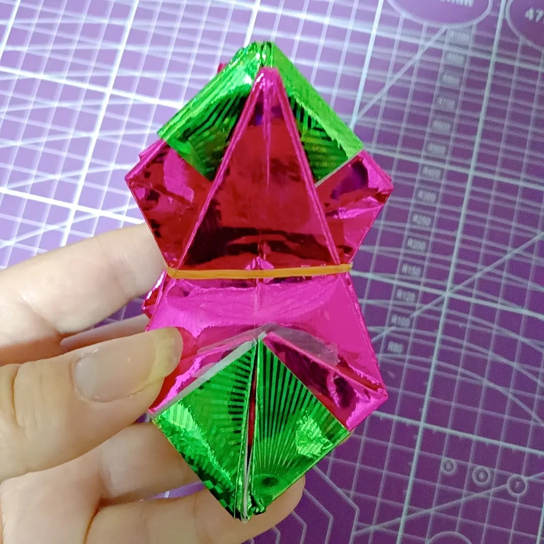 高端镭射纸18*18尺寸手工折纸小柿子半成品批发