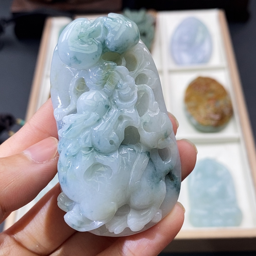 翡翠未镶嵌颈饰缅甸翡翠a货