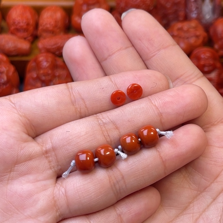 弓****南红玛瑙未镶嵌川料瓦西8mm尺寸老型