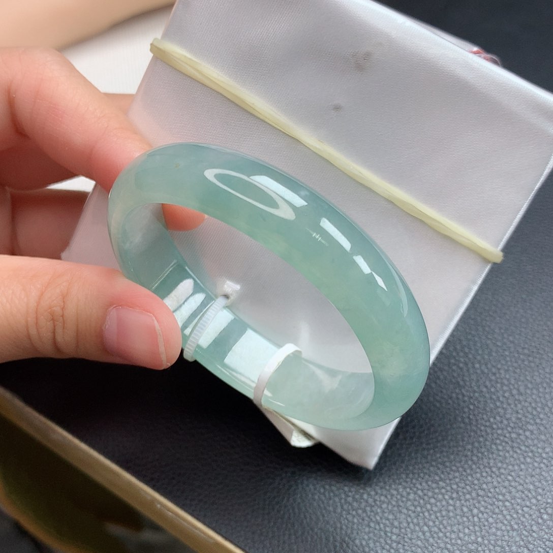 翡翠手镯未镶嵌10号 51贵妃