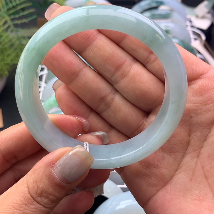翡翠未镶嵌手镯天然翡翠手镯
