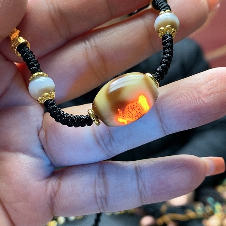 玛瑙/玉髓颈饰合金