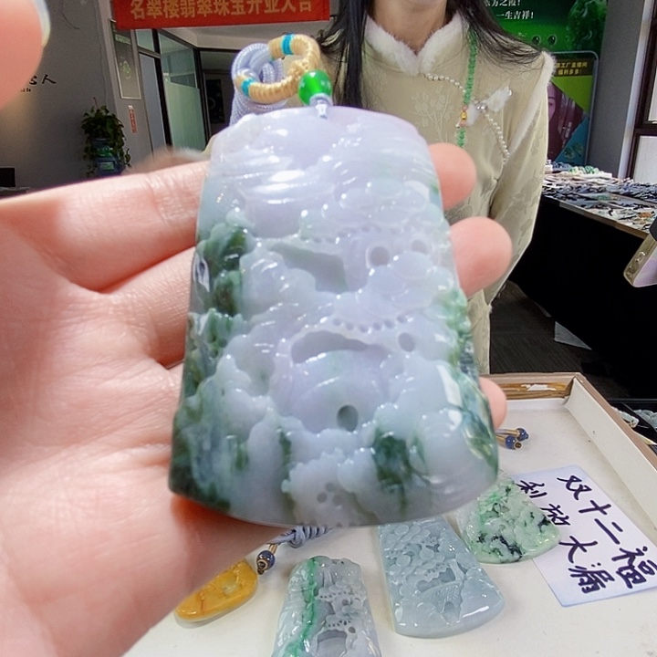 颈饰未镶嵌翡翠翡翠