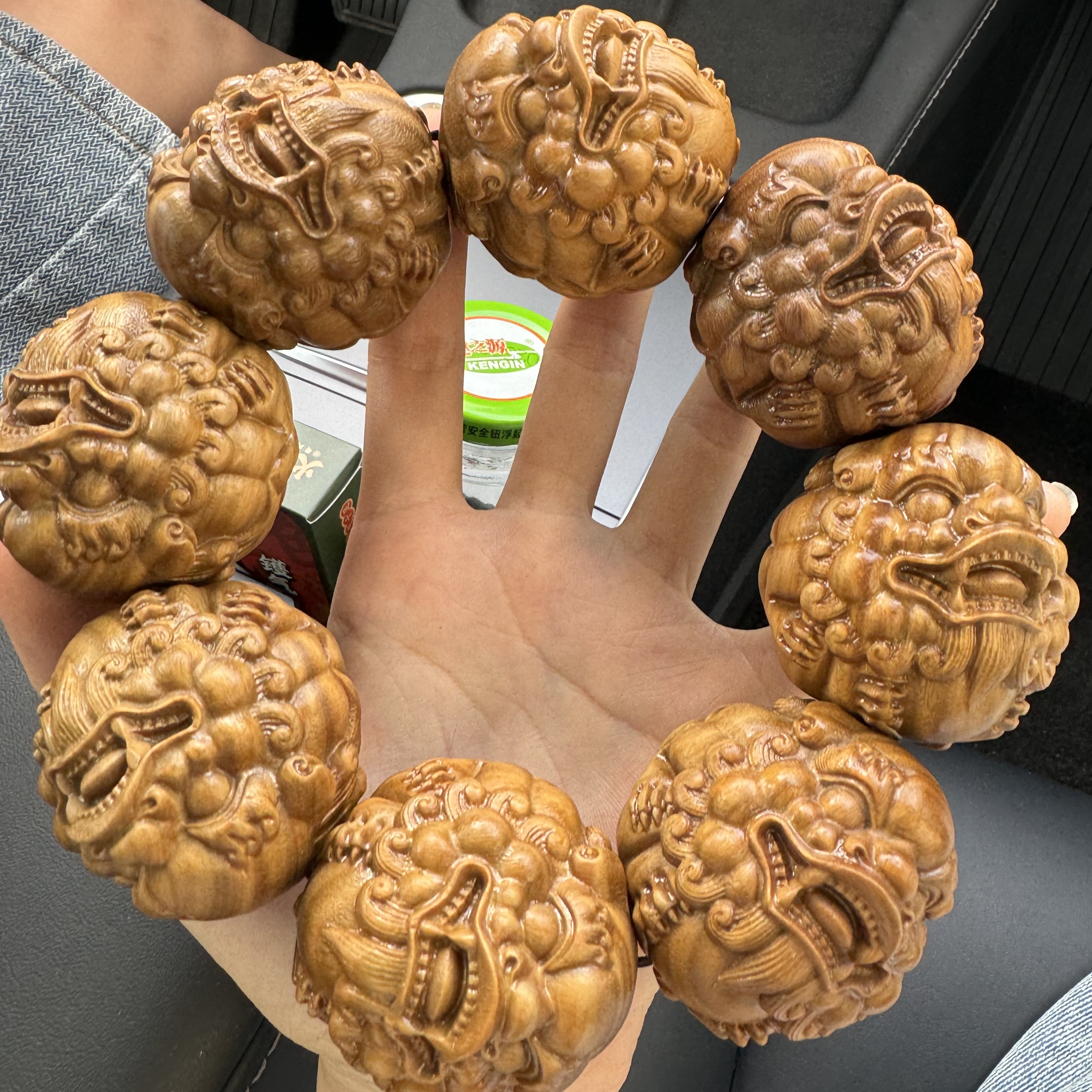 中秋节活动阿根廷绿檀5.0尺寸8颗单圈雕刻貔貅八方招财