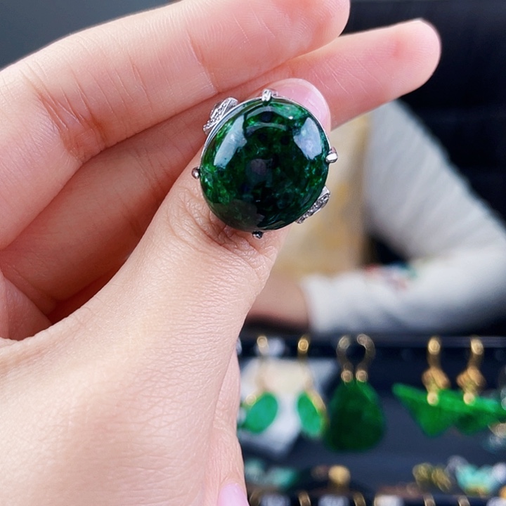 翡翠戒指银S925镶嵌饰品