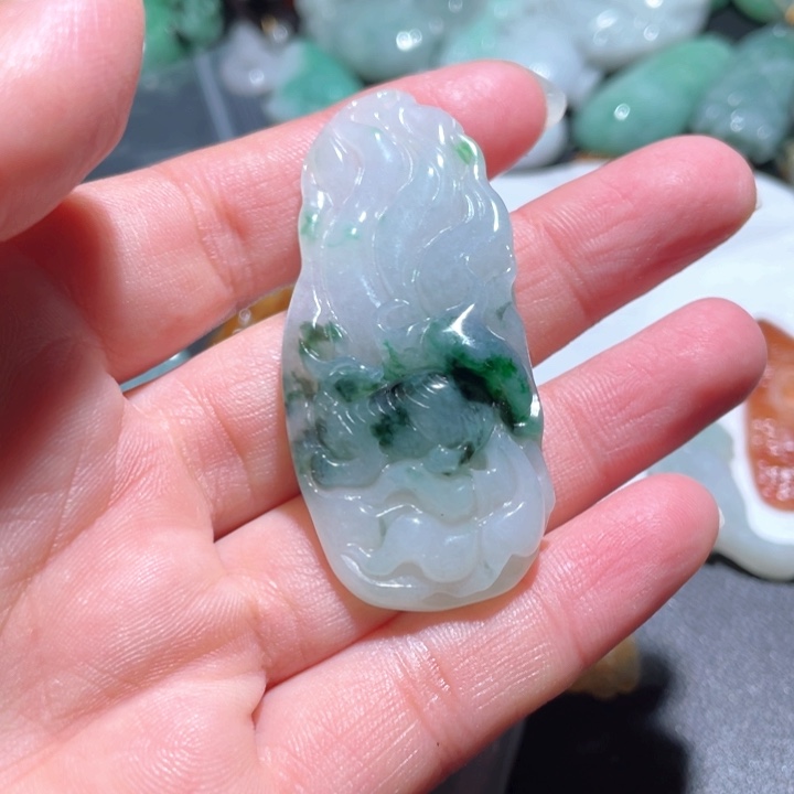 【闪购商品】翡翠颈饰未镶嵌天然翡翠