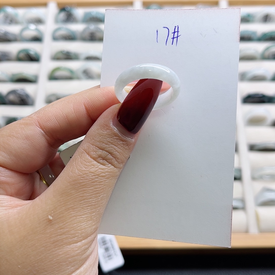 翡翠戒指未镶嵌翡翠