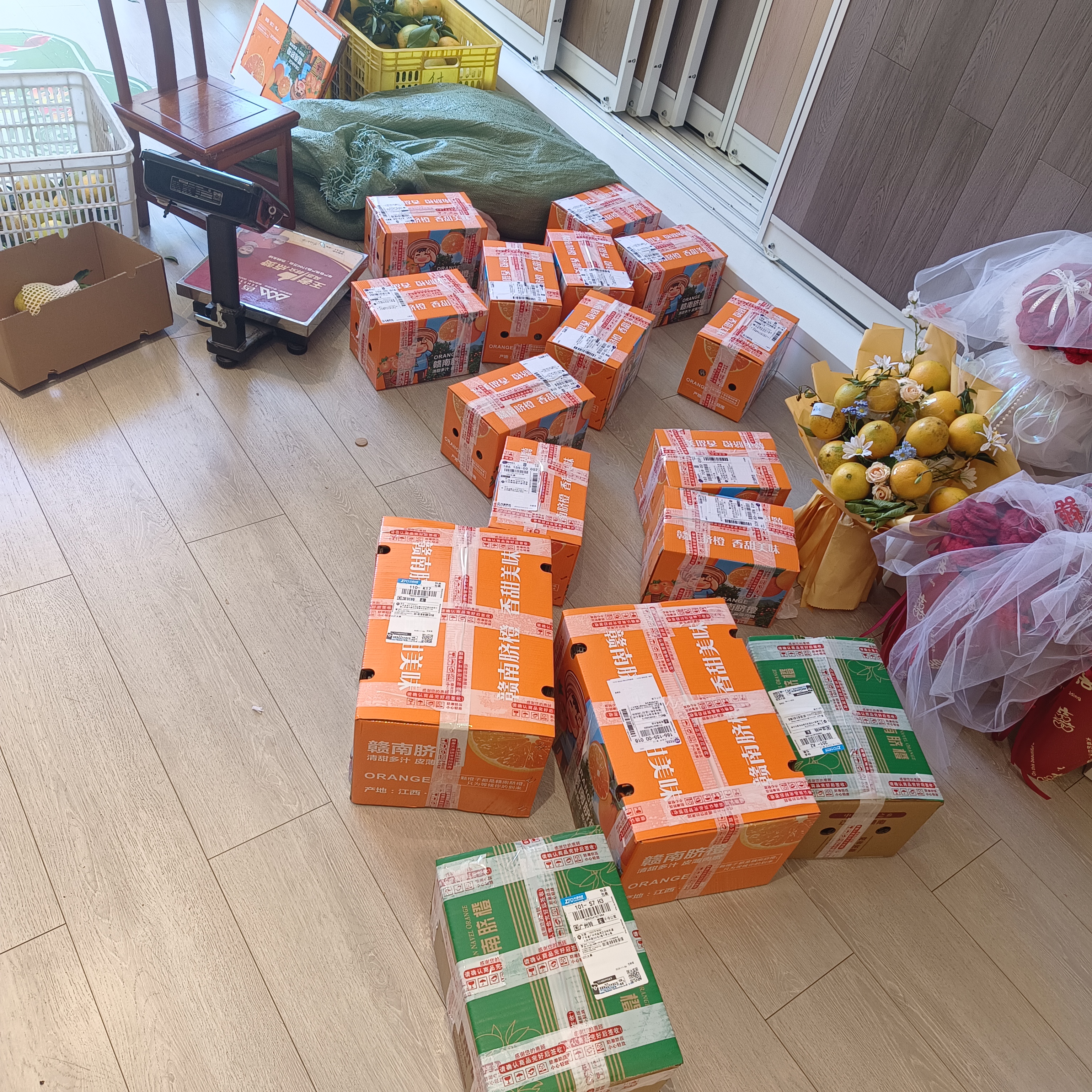 赣南寻乌脐橙10斤20斤中小果皮薄肉厚