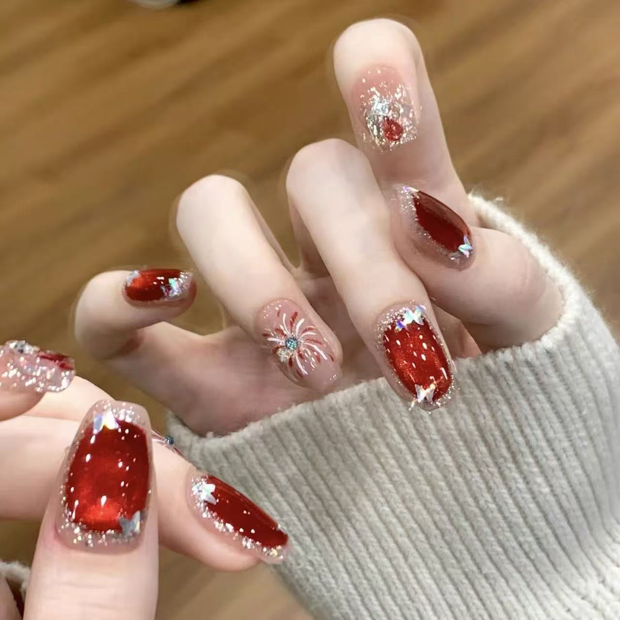 烟花红宝石圣诞猫眼中长款手工穿戴甲10片装