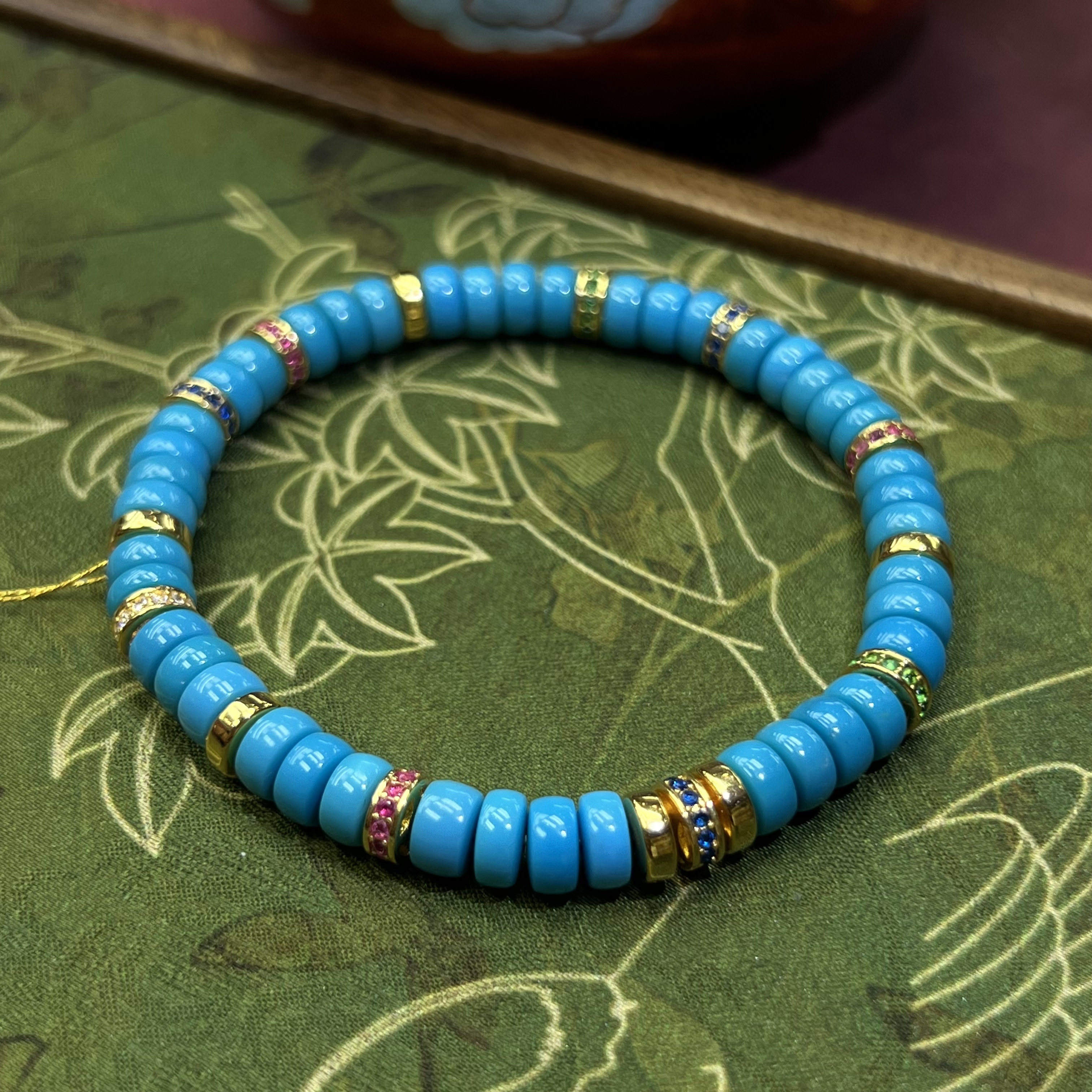 【珺笙珠宝】典藏•原矿皇家蓝绿松石18K金直切手串6mm