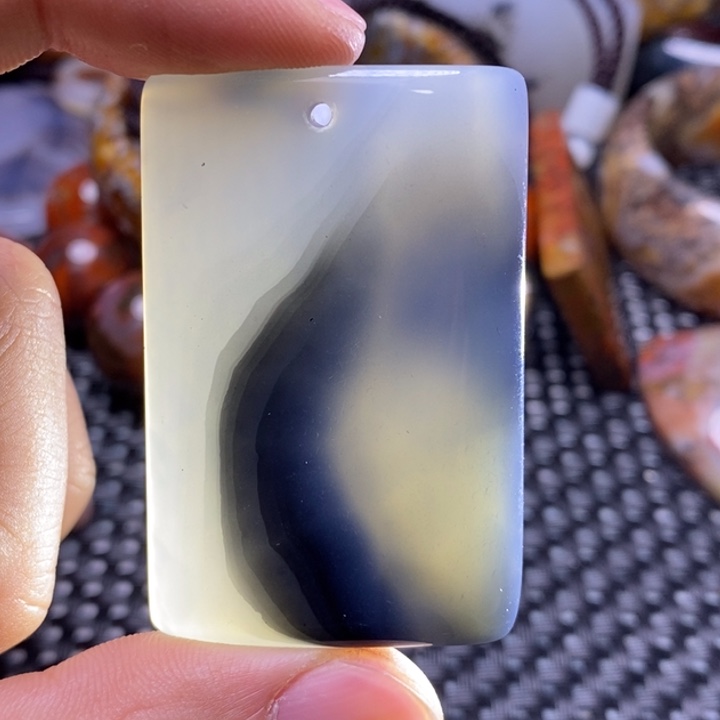 玛瑙/玉髓颈饰未镶嵌