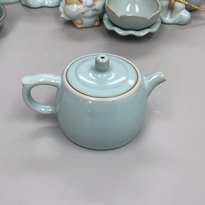 瓷用****4天青色张君老师瑕井栏壶