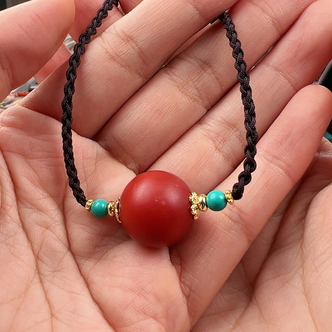 南红玛瑙吊坠未镶嵌