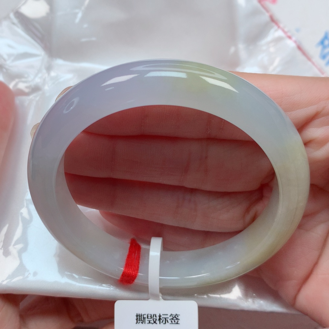 翡翠手镯未镶嵌58圈 三彩特色镯