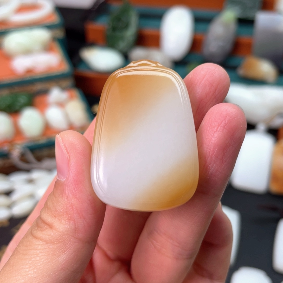 和田玉未镶嵌挂件