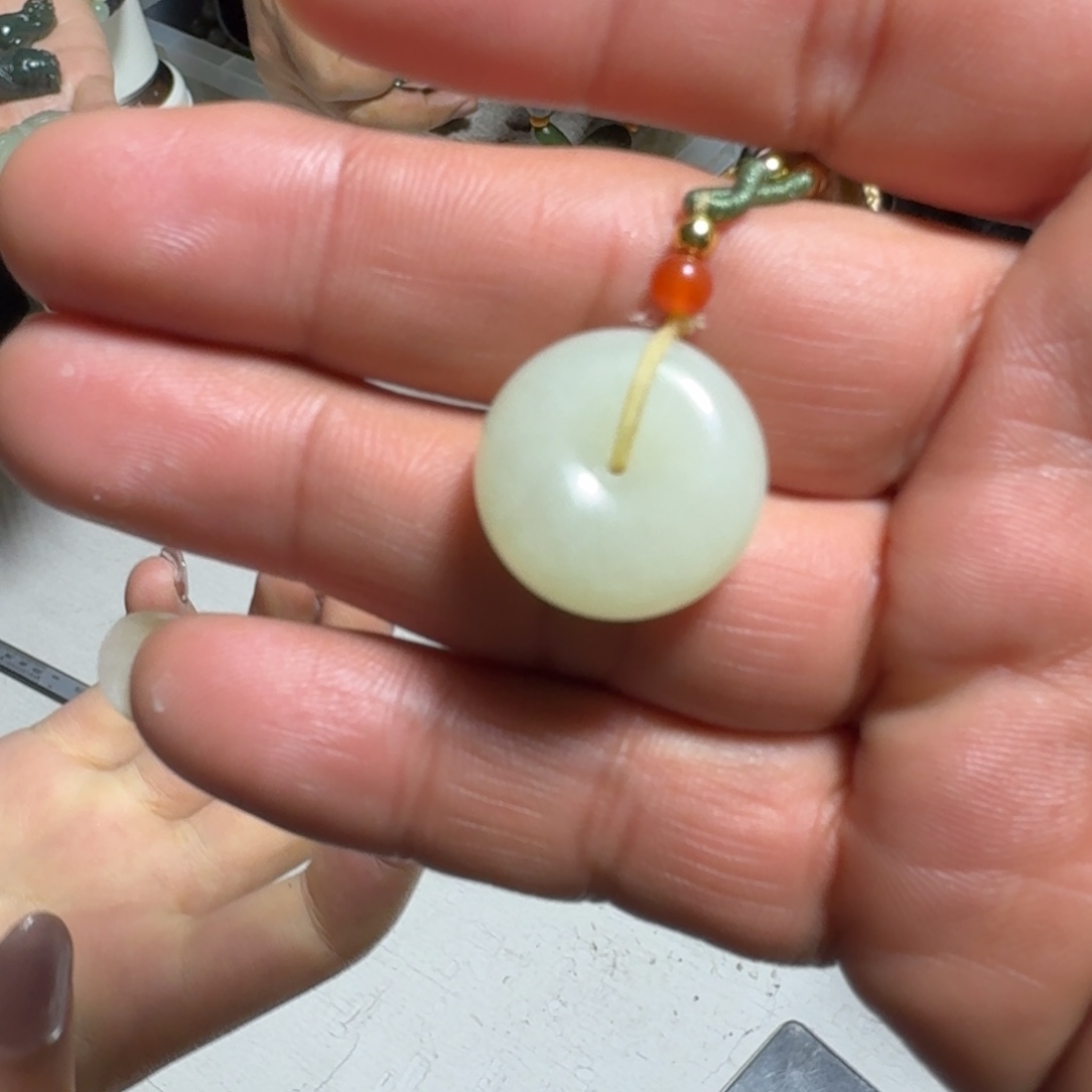 和田玉（糖玉）未镶嵌颈饰