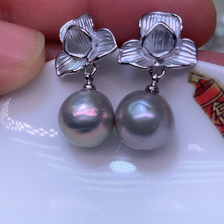 银S925镶嵌耳饰淡水珍珠