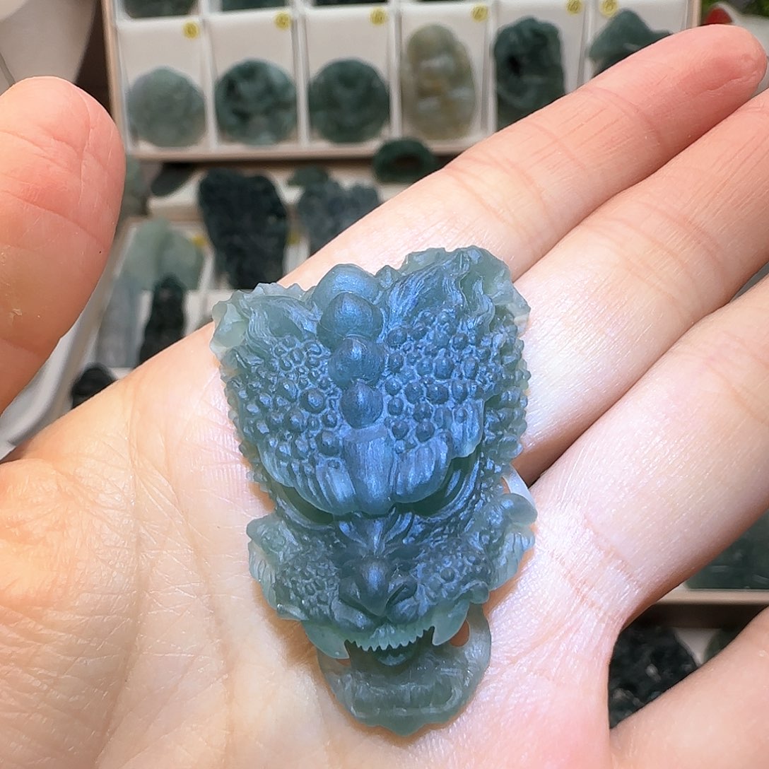 定制翡翠未镶嵌莲**韵大威天龙翡翠定制