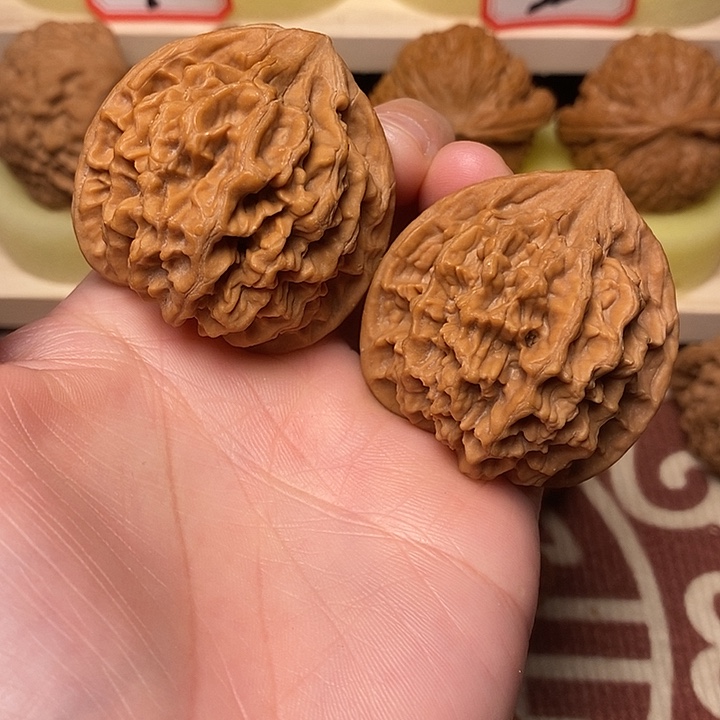 文玩核桃吊坠43秦岭48.9克