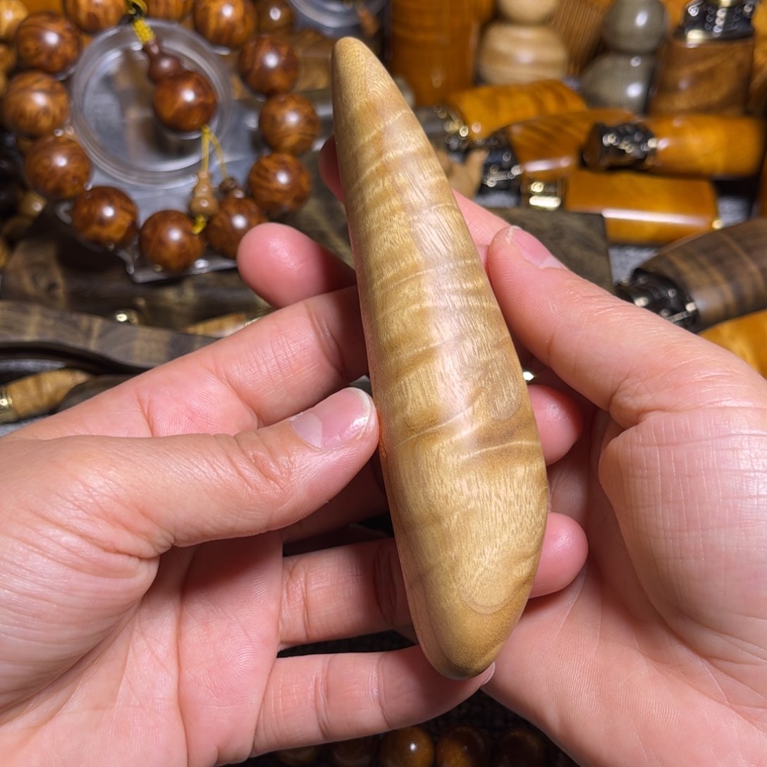金丝楠随型手把玩
