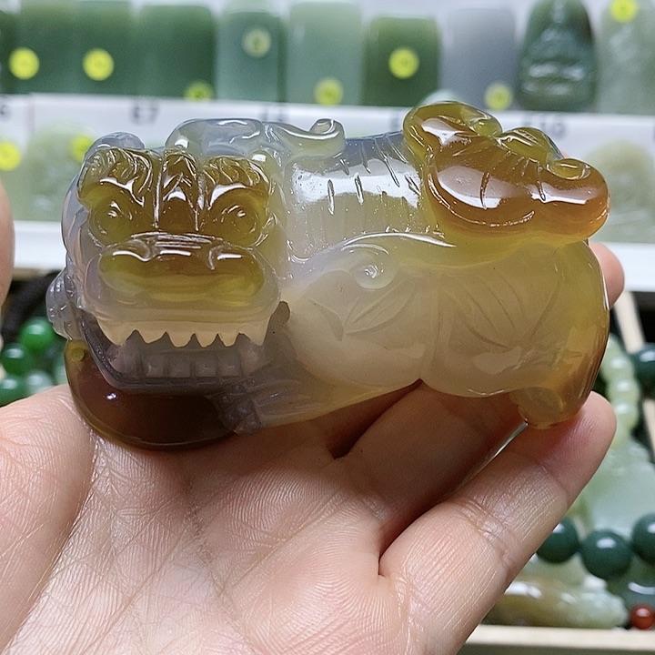 玛瑙/玉髓颈饰未镶嵌