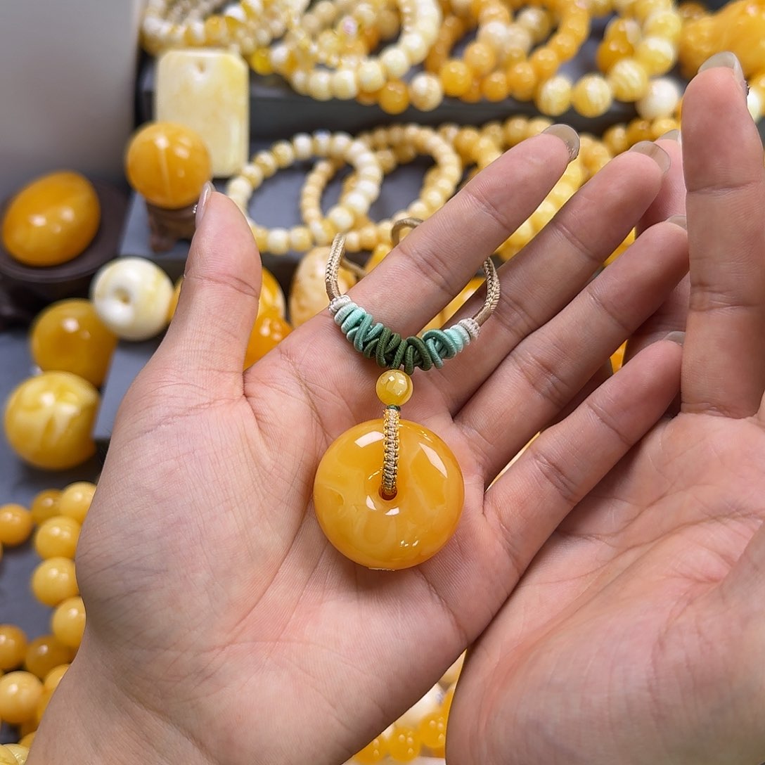 琥珀珠宝奇石未镶嵌平安扣