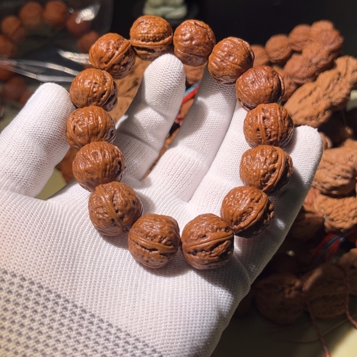 手串文玩核桃……32