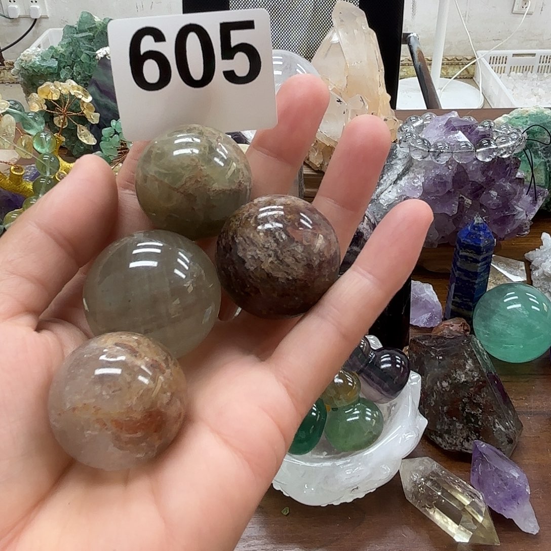 未镶嵌大型摆件（非配饰）水晶