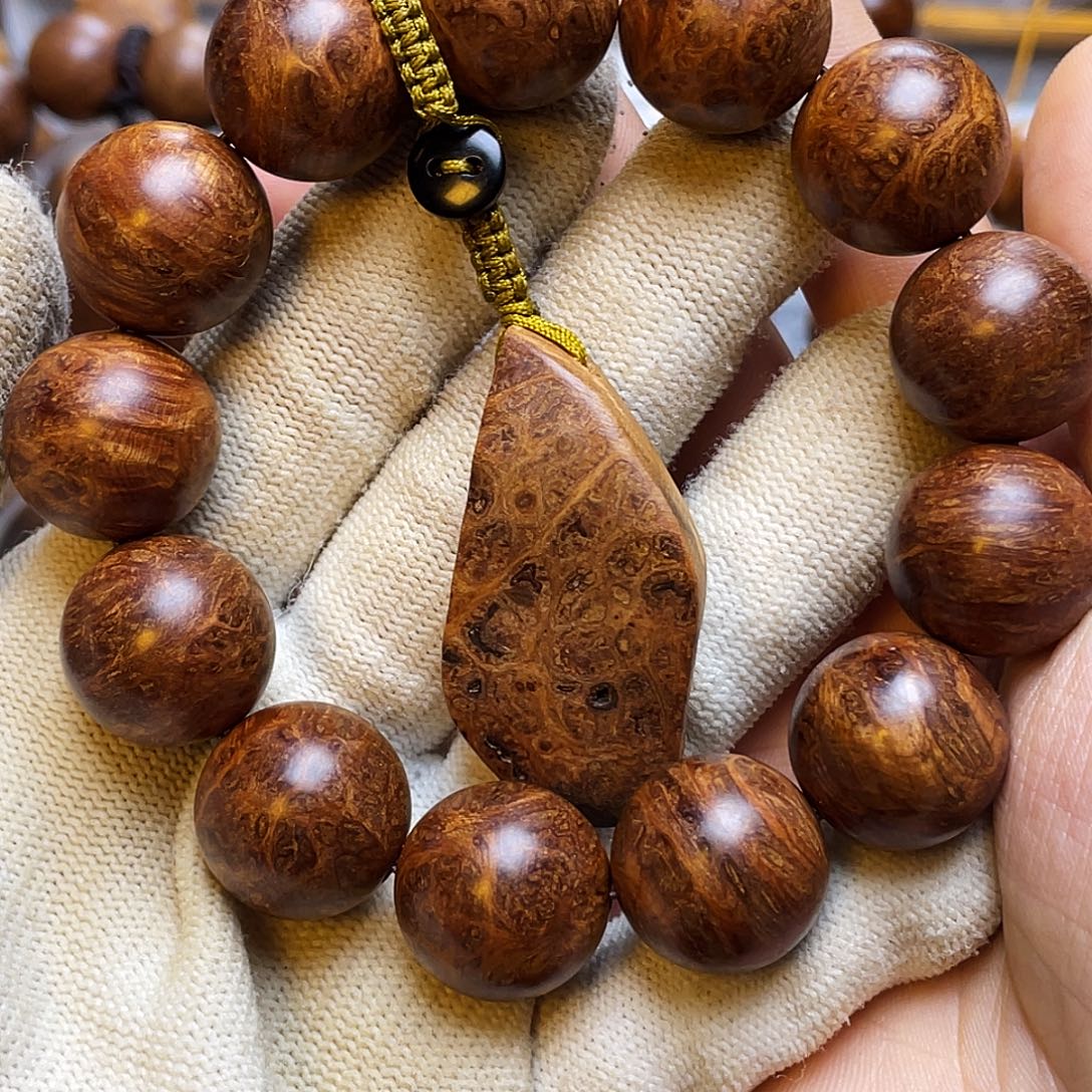 茶***店柏木手串/手链太行崖柏1.8陈化干黑变异雪花满甲纹