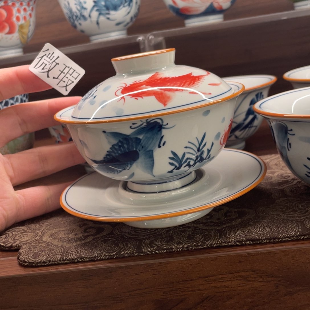 釉下手绘茶具微瑕