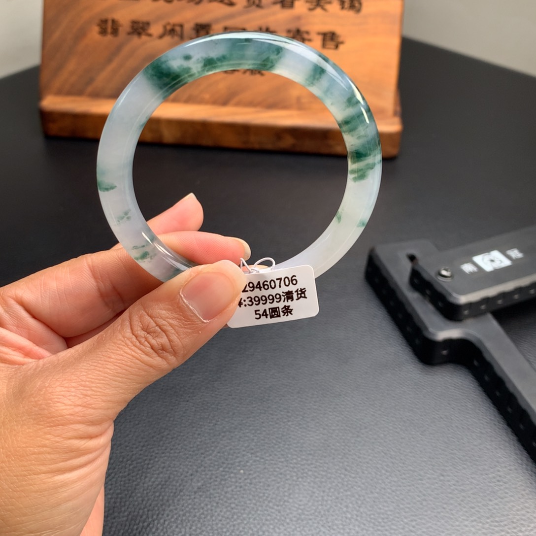 翡翠手镯未镶嵌冰飘蓝花54圈条