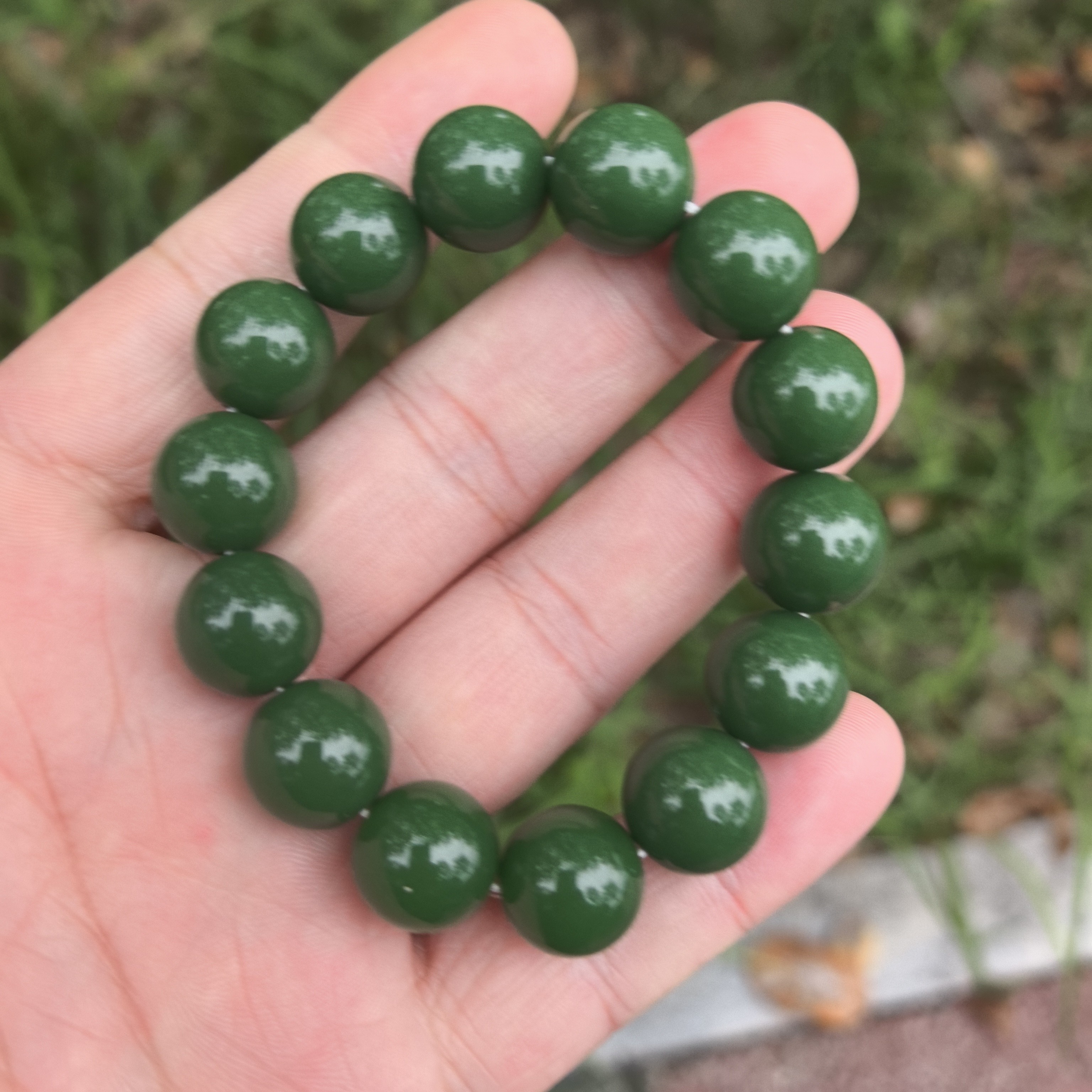 2025年最新款时尚百搭手串14圆绿，多样性发货