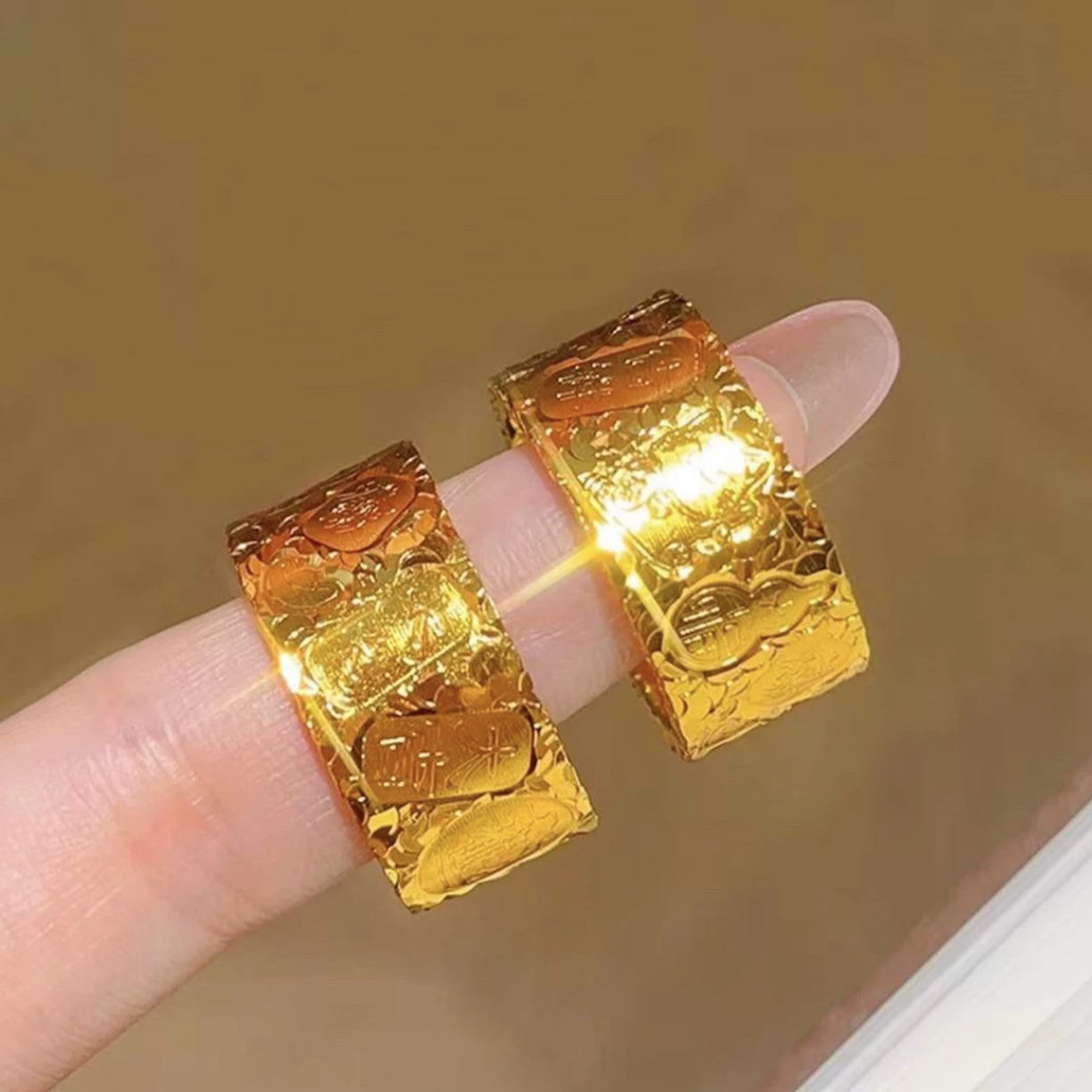 铜合金戒指 镀k宽版吉言三面碎冰冰