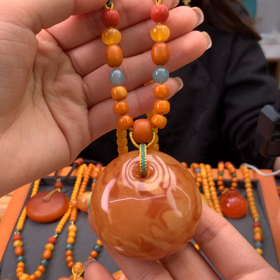 蜜蜡颈饰未镶嵌天然