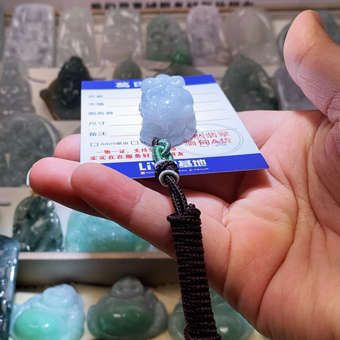 翡翠颈饰未镶嵌翡翠5