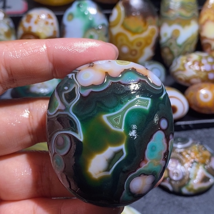 玛瑙/玉髓未镶嵌珠宝奇石88