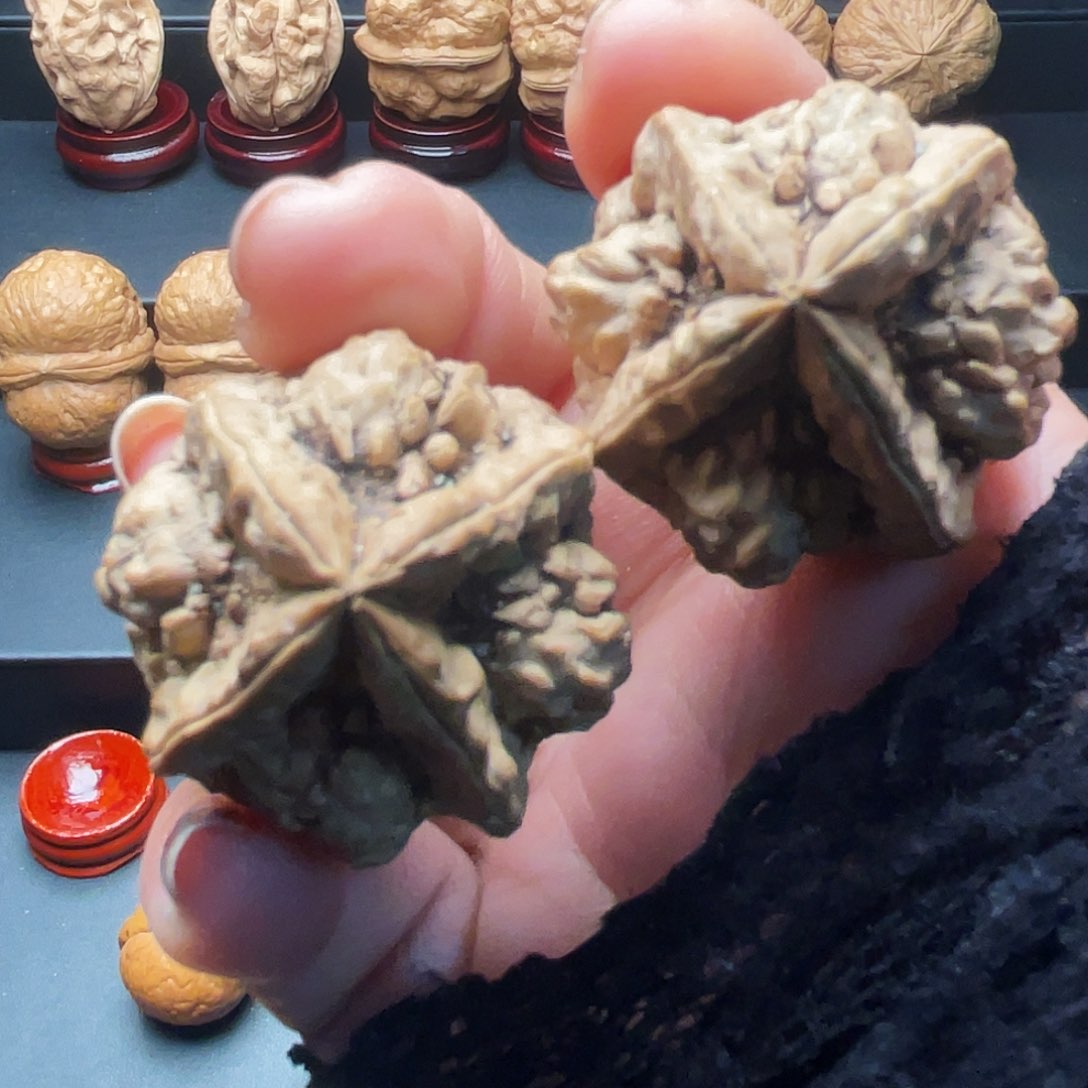 文玩核桃吊坠四棱……