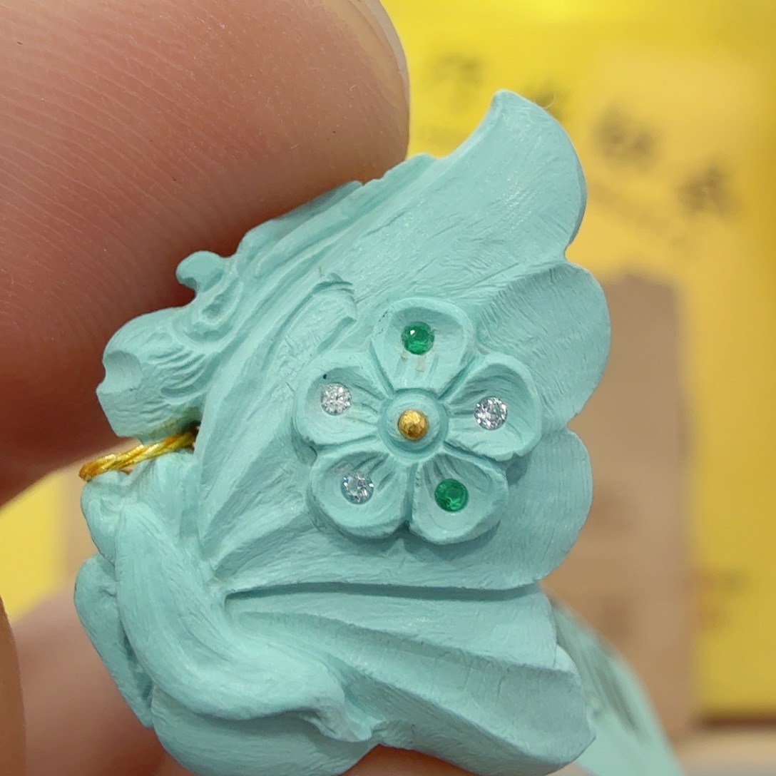 绿松石未镶嵌珠宝奇石