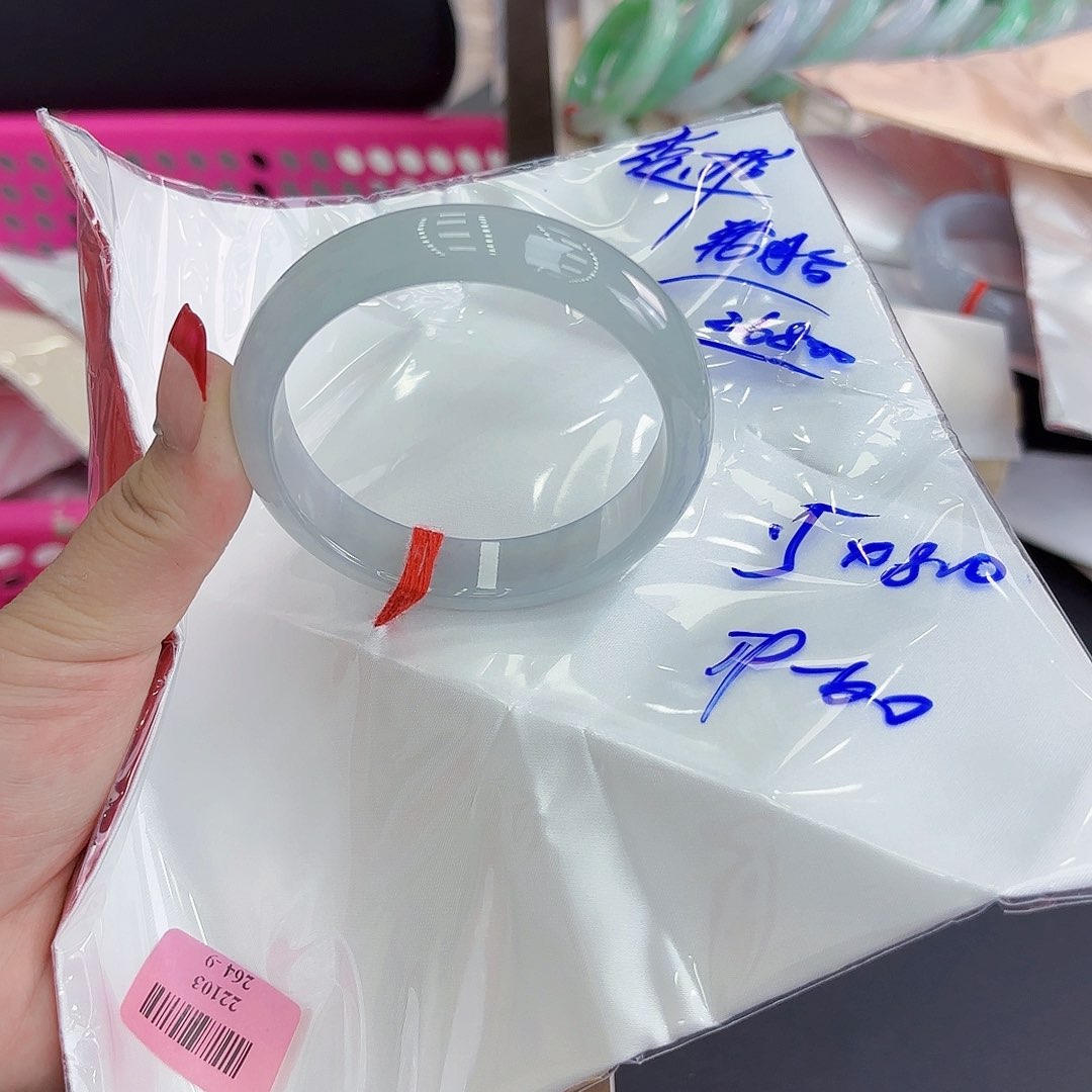 翡翠手镯未镶嵌精品•轮胎59.60圈口