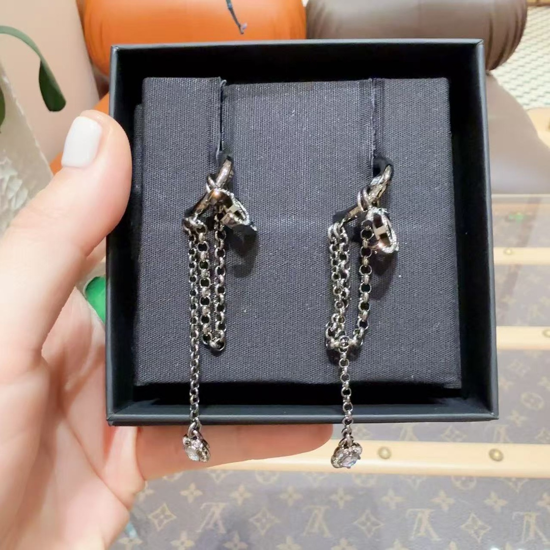 全新未使用 Chanel/香奈儿 黑色双C闪钻流苏猫眼钻耳环 配件盒子